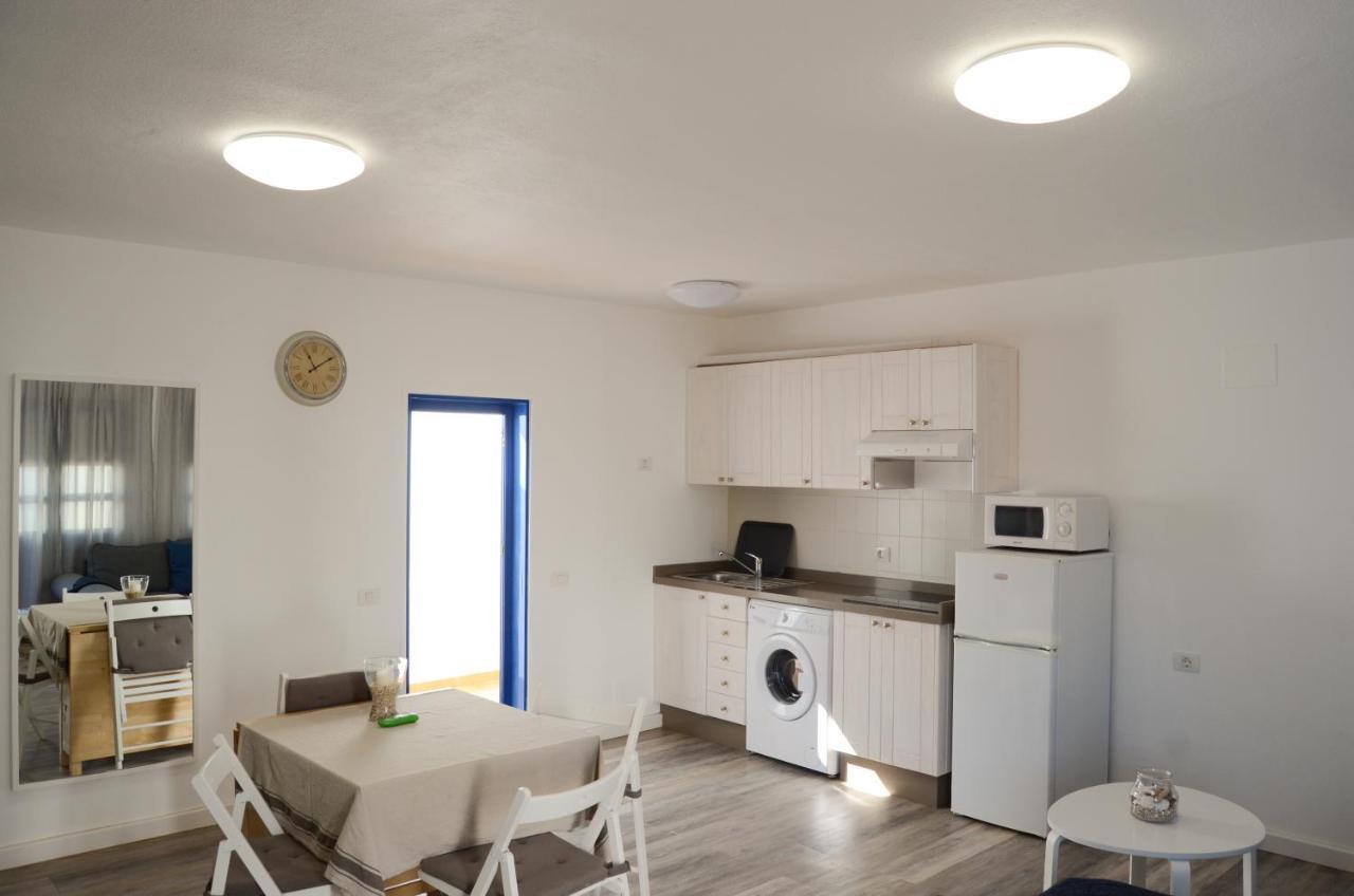 Apartamentos El Marinero - Iglesia Калета де Себо Екстериор снимка